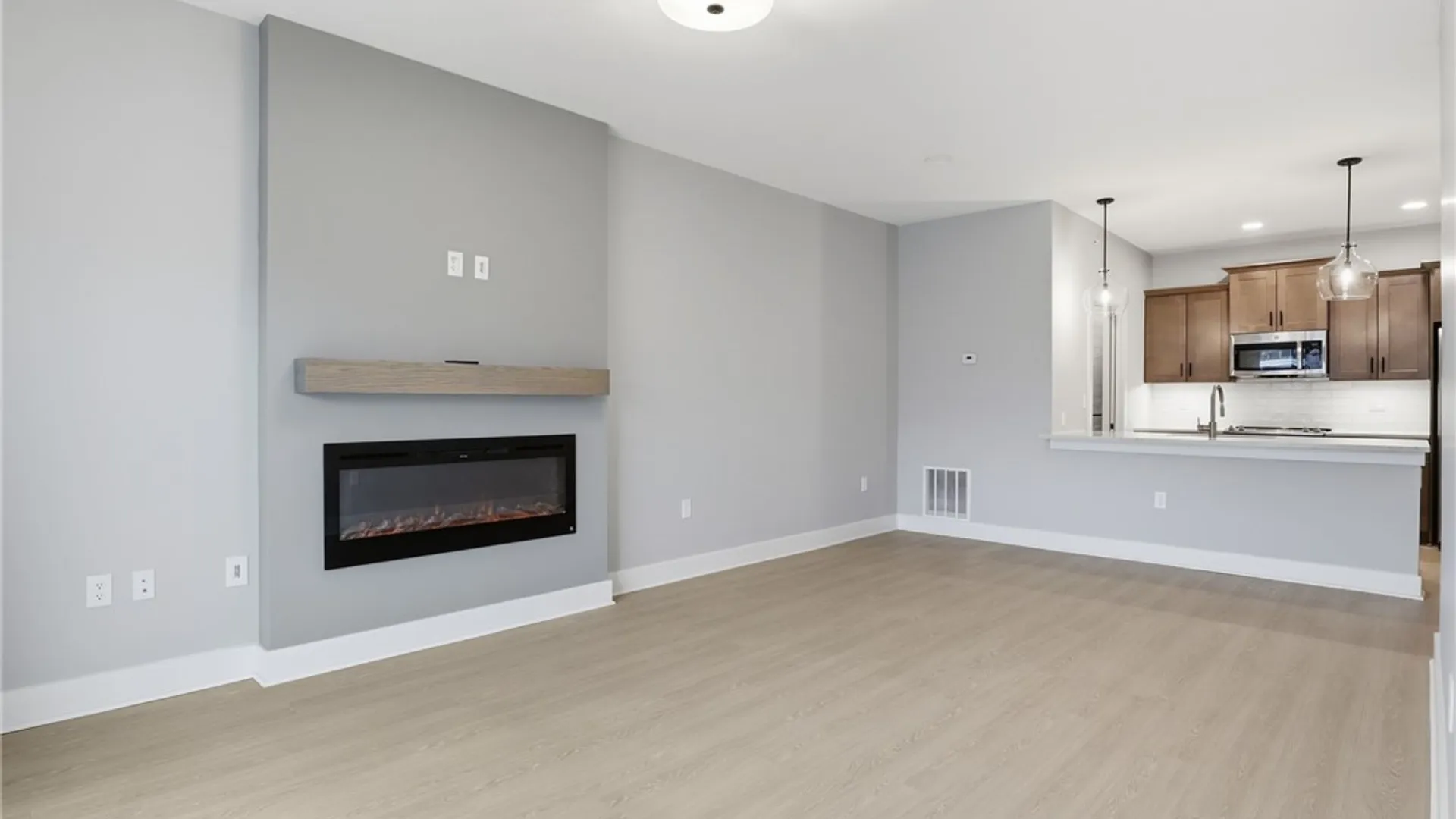 Property at 1195 Marina Parkway, Macedon, NY 14502 5