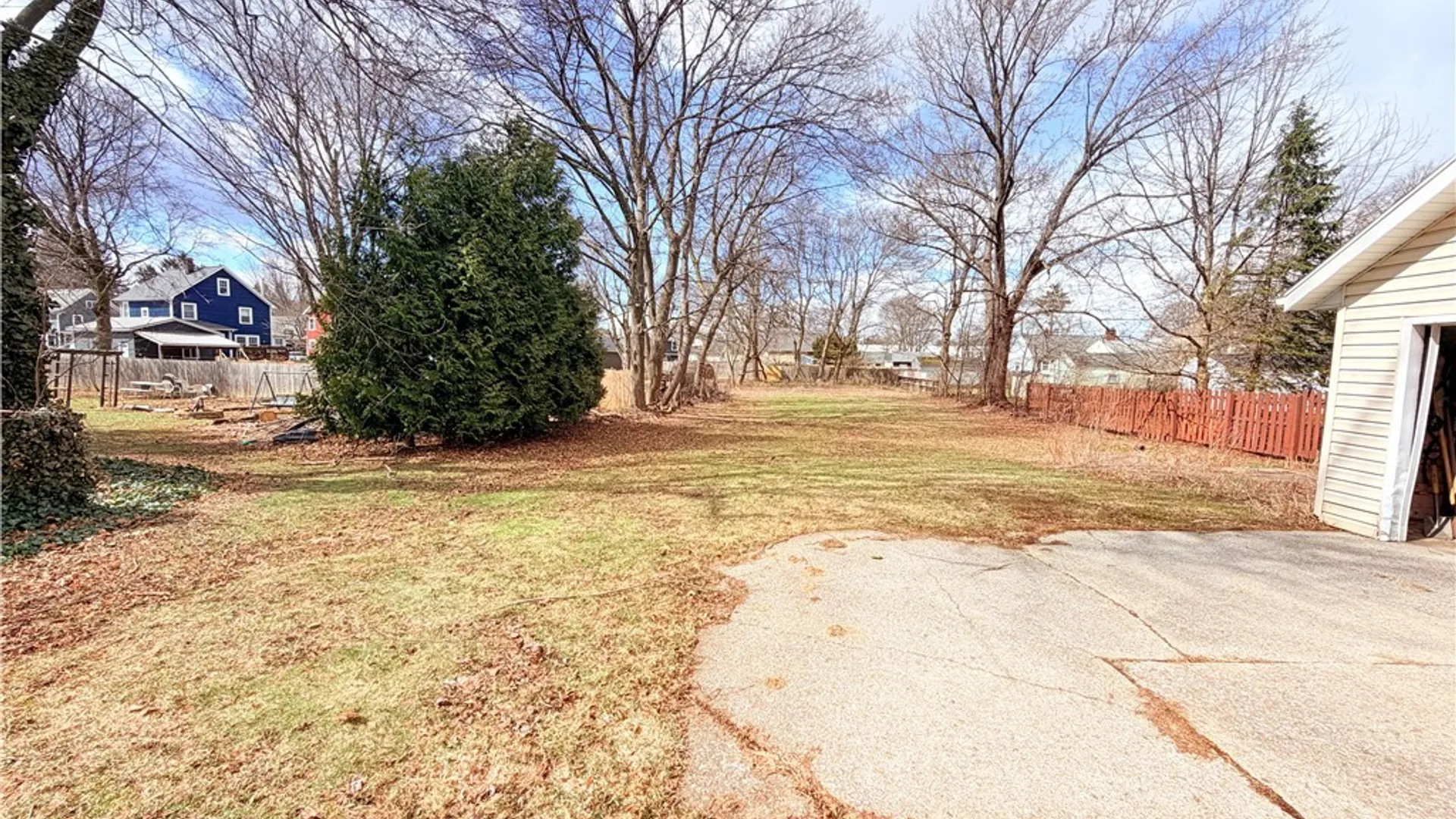 Property at 158 Lake Street, Hamburg, NY 14075 27