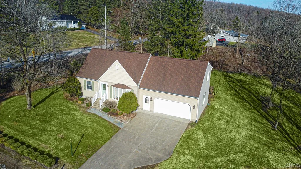 Property at 6332 Glass Factory Rd, Marcy, NY 13403