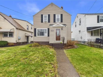 Property at 2733 Independence Avenue, Niagara Falls, NY 14301