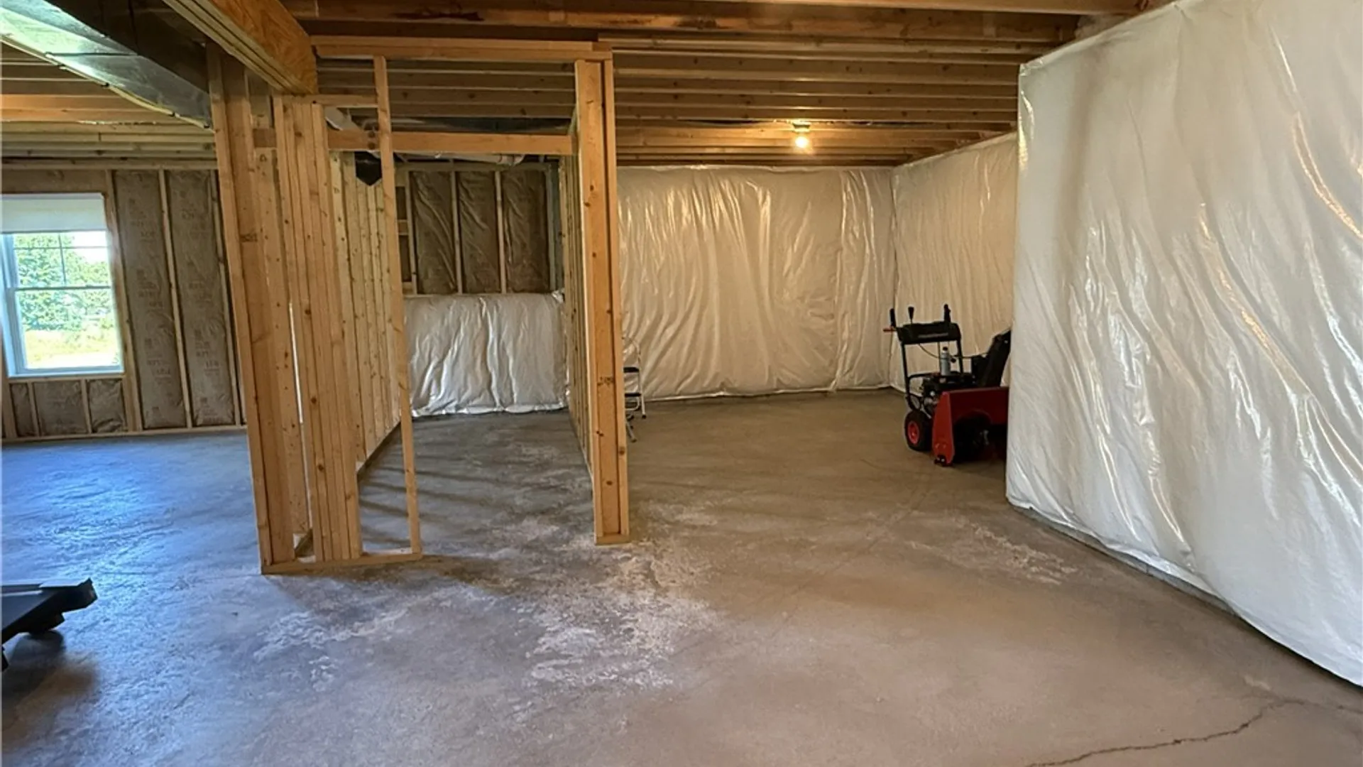 Property at 8 Royal Court, Horseheads, NY 14845 38