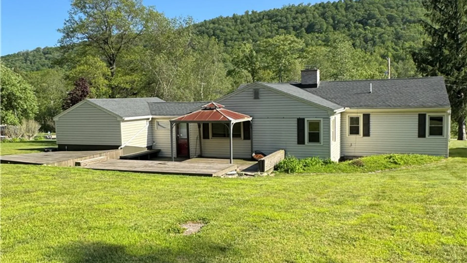 Property at 796 W Washington Street, Bradford Town, PA 16701 4