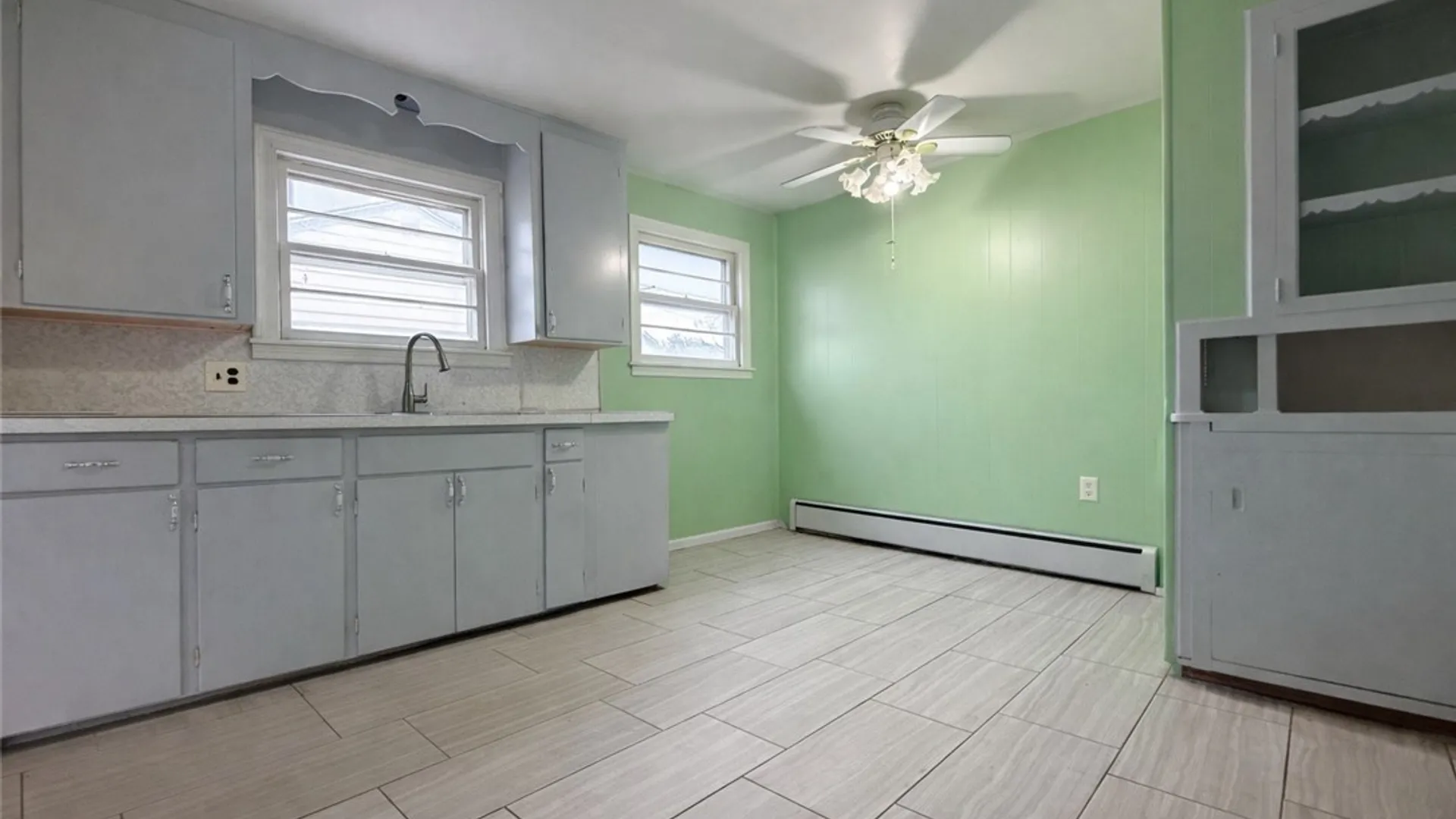 Property at 3534 Ferry Avenue, Niagara Falls, NY 14301 5