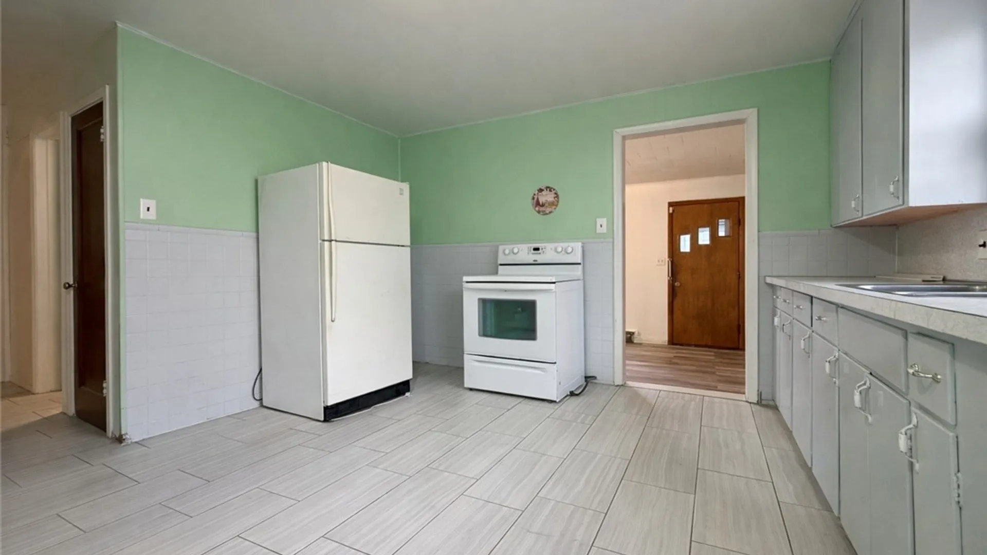 Property at 3534 Ferry Avenue, Niagara Falls, NY 14301 7