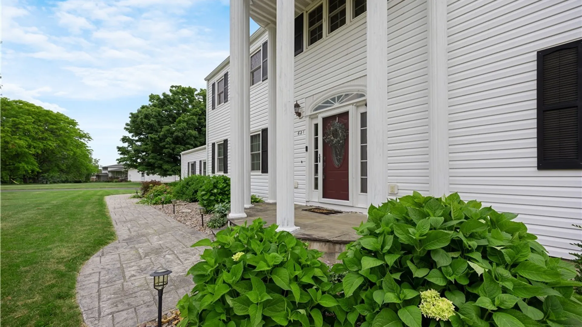 Property at 621 Deerfield Drive, Oneida, NY 13421 4