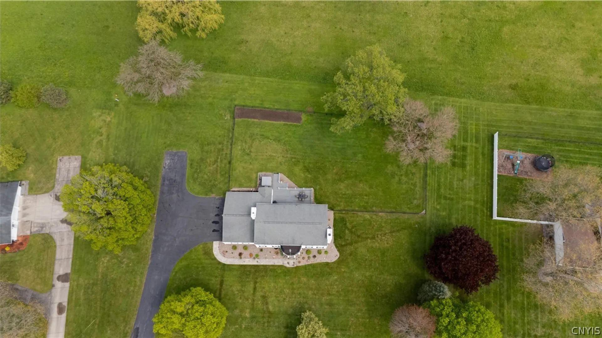 Property at 621 Deerfield Drive, Oneida, NY 13421 41
