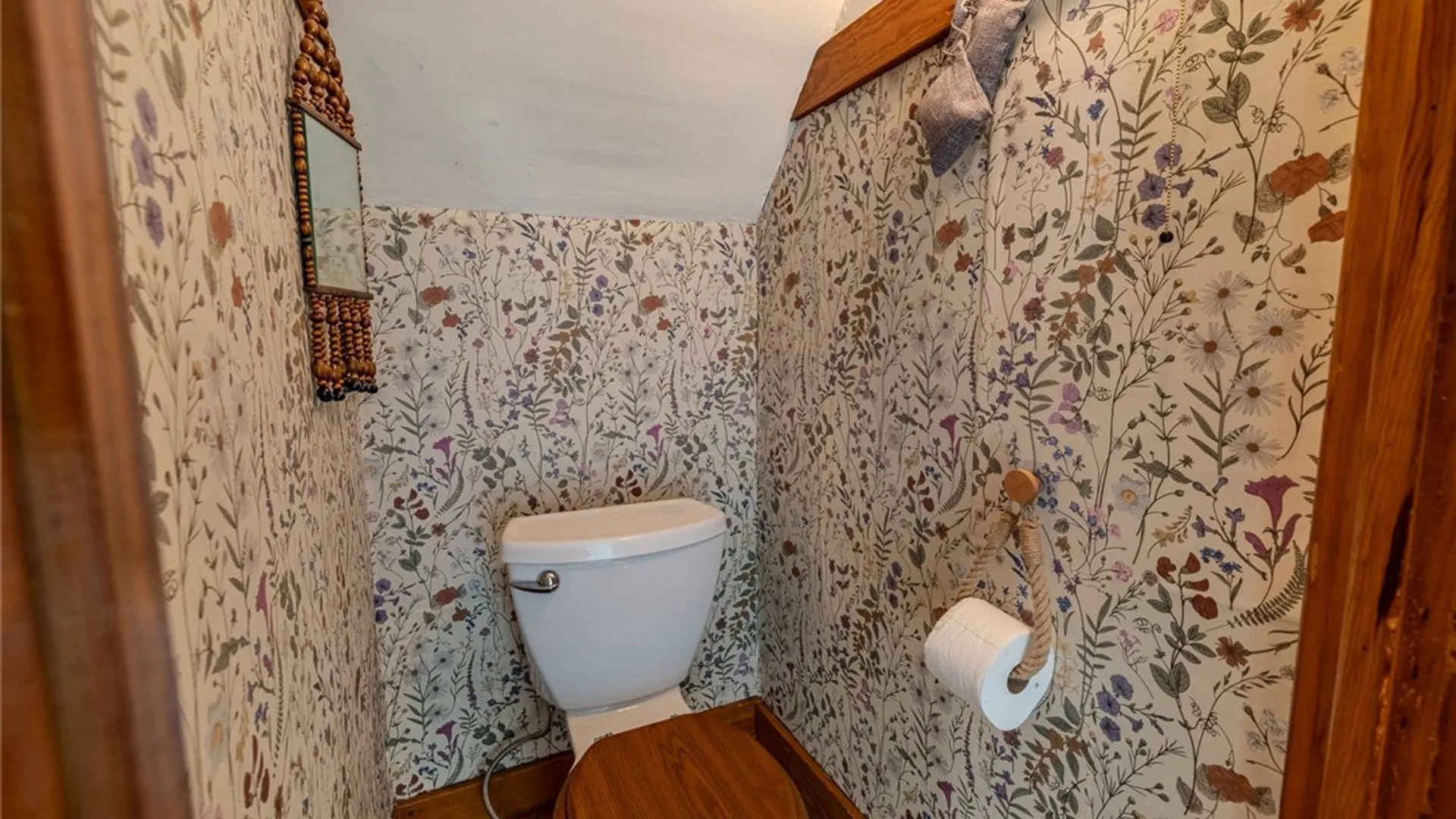 Property at 54 Chapel Street, Seneca Falls, NY 13148 13