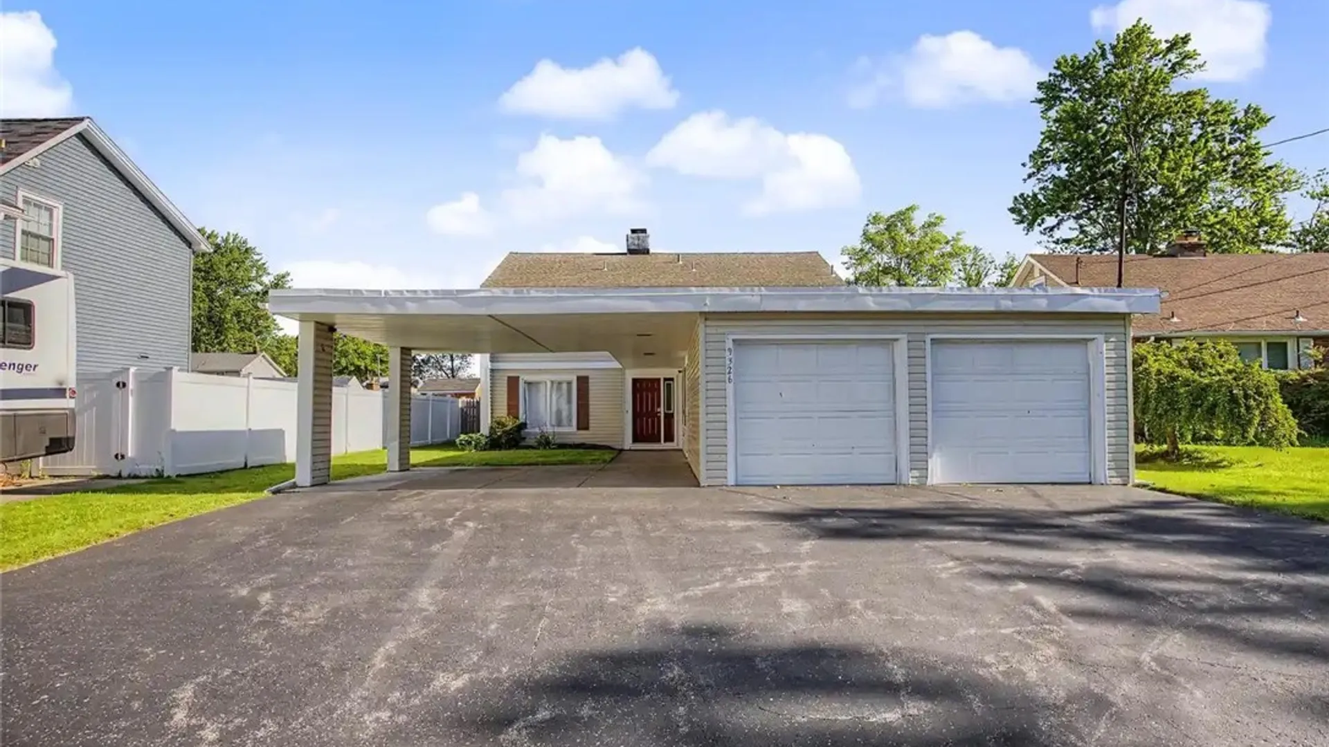Property at 9326 Rivershore Drive, Niagara Falls, NY 14304 3