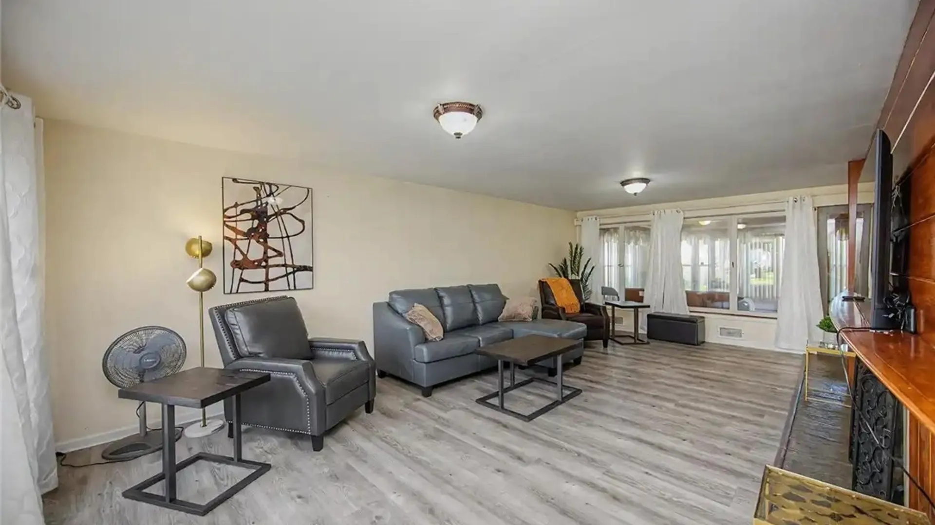 Property at 9326 Rivershore Drive, Niagara Falls, NY 14304 14