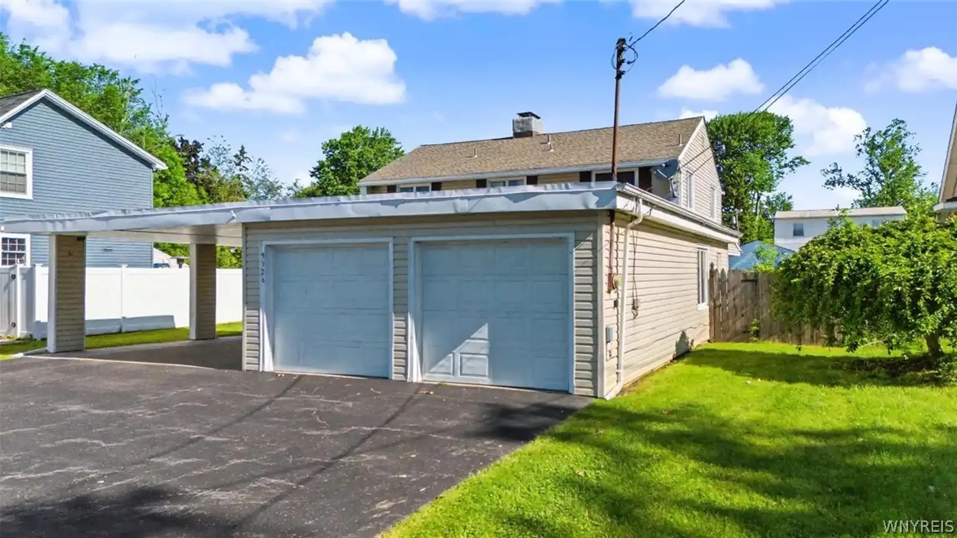 Property at 9326 Rivershore Drive, Niagara Falls, NY 14304 4