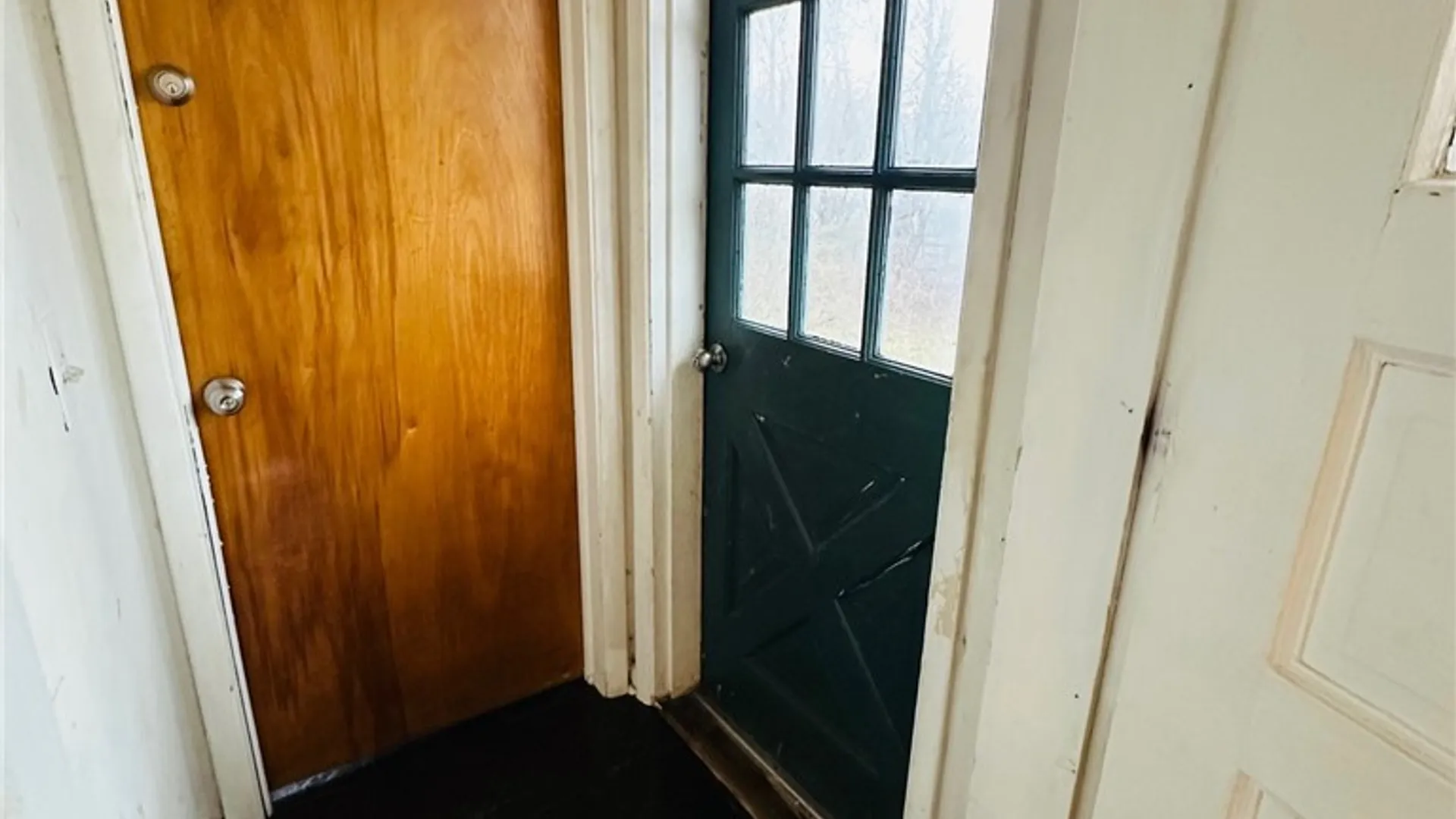 Property at 511 S Lincoln Road, East Rochester, NY 14445 15