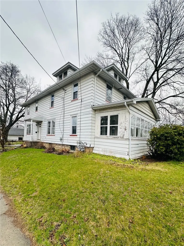 Property at 511 S Lincoln Road, East Rochester, NY 14445