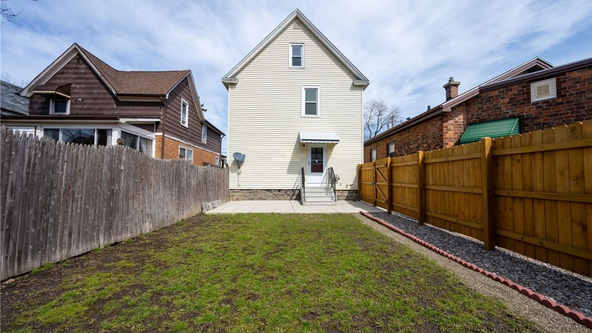 Property at 201 Royal Avenue, Buffalo, NY 14207 6
