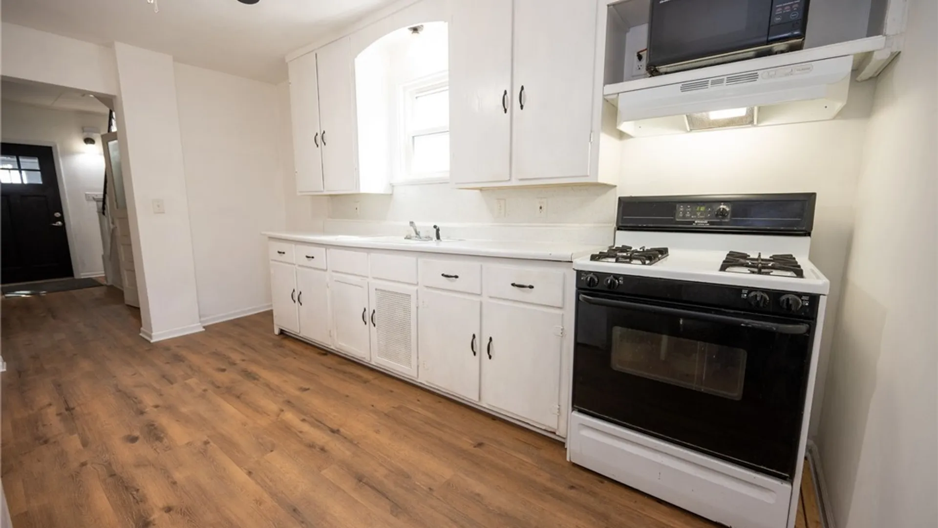 Property at 201 Royal Avenue, Buffalo, NY 14207 12