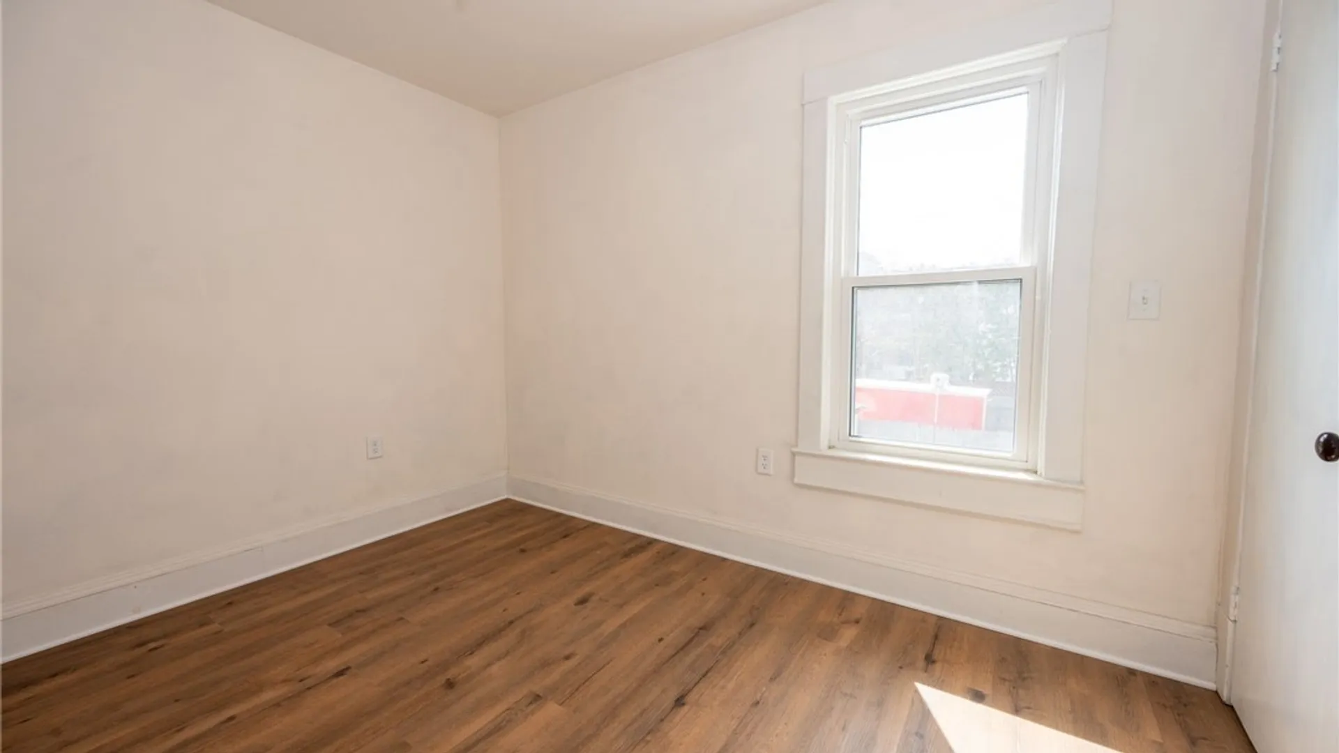Property at 201 Royal Avenue, Buffalo, NY 14207 28