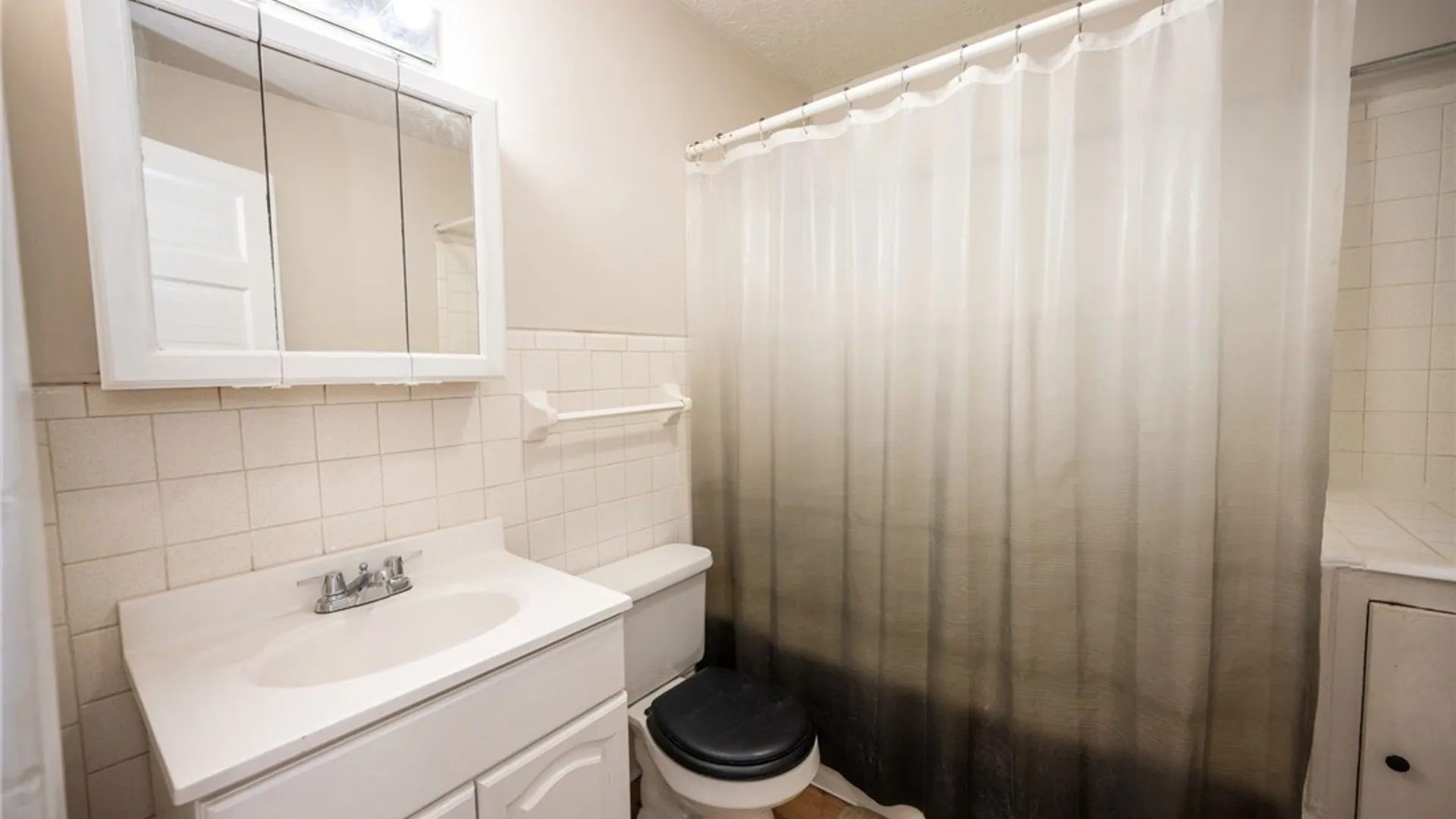 Property at 201 Royal Avenue, Buffalo, NY 14207 32