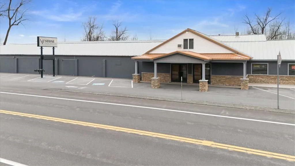 Property at 10257 Route 31, Galen, NY 14433