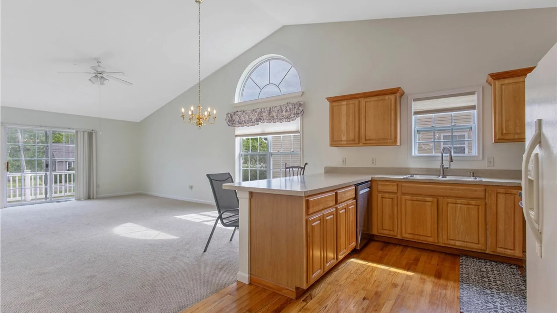 Property at 5059 Betsy Ross Way, Salina, NY 13088 4