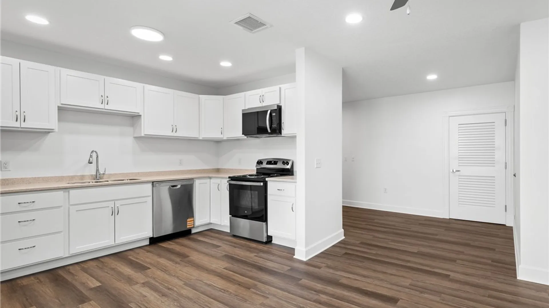 Property at 36329 Apt 2 NYS RT 180, Orleans, NY 13656 5