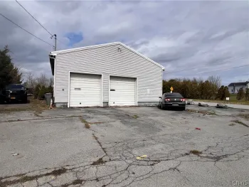 Property at 3175 State Route 31, Lenox, NY 13032