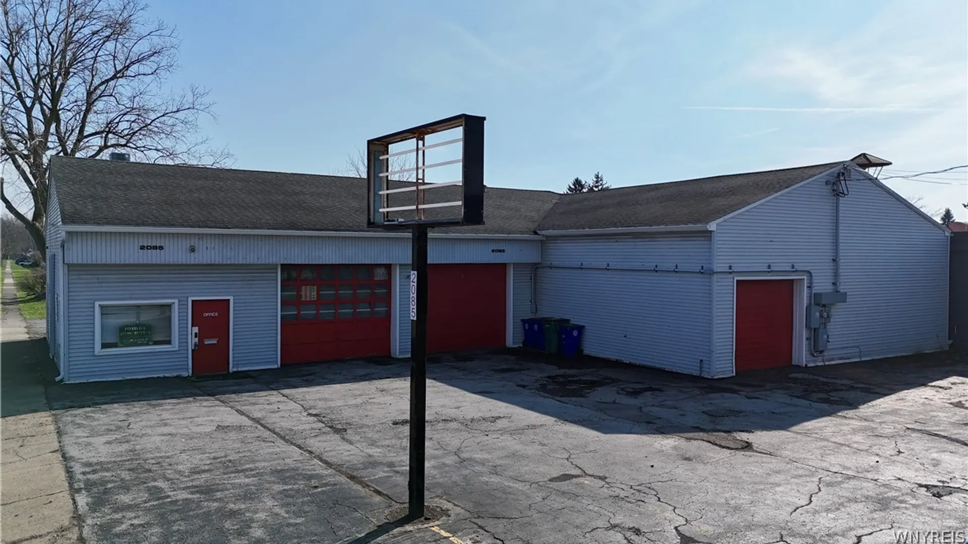 Property at 2085 Clinton Street, West Seneca, NY 14206 3
