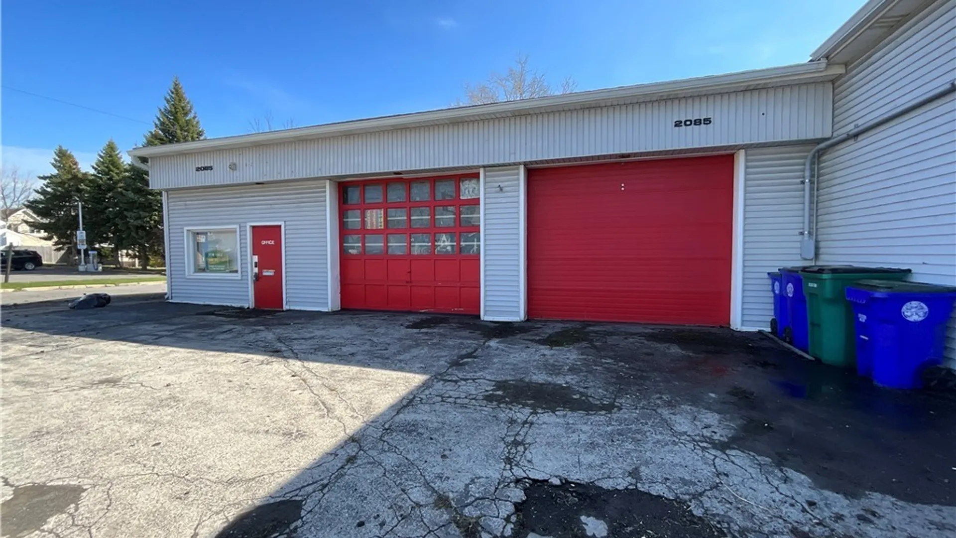 Property at 2085 Clinton Street, West Seneca, NY 14206 4
