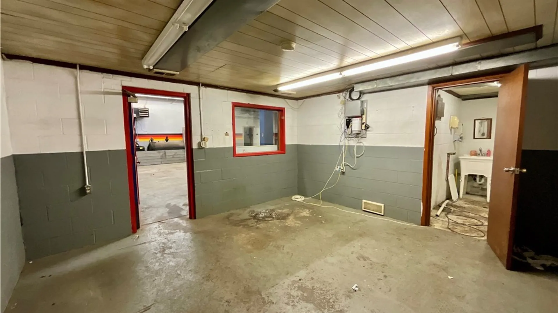 Property at 2085 Clinton Street, West Seneca, NY 14206 26