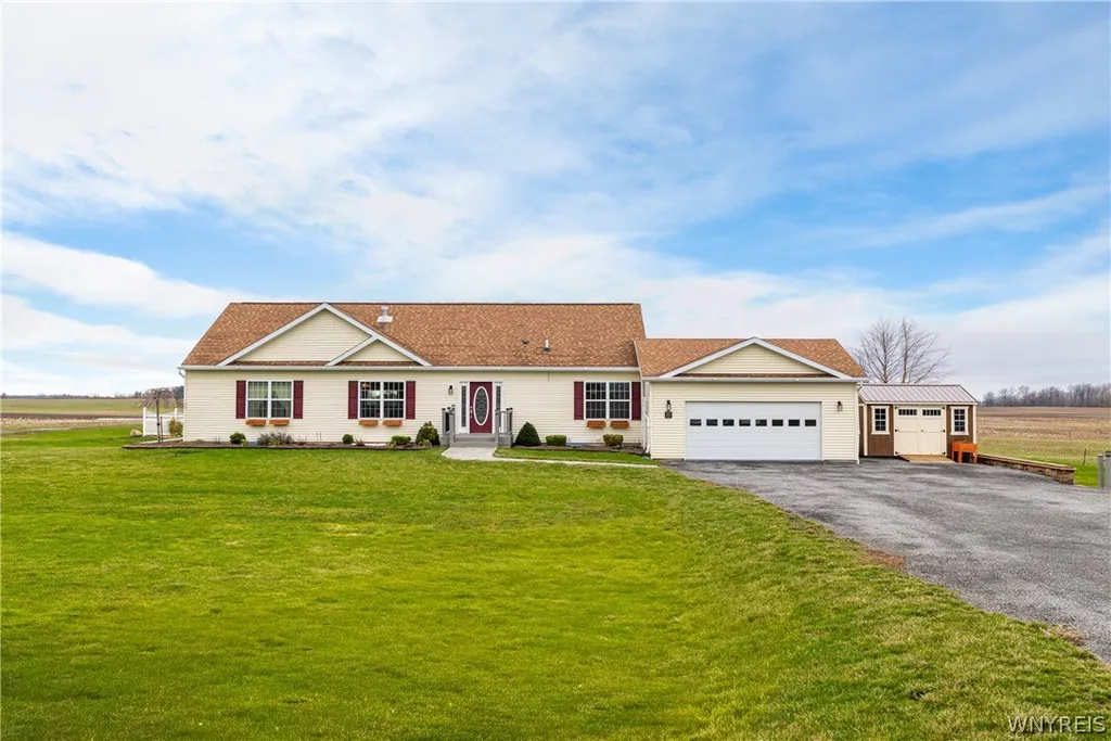 Property at 7900 Gorton Road, Pembroke, NY 14013