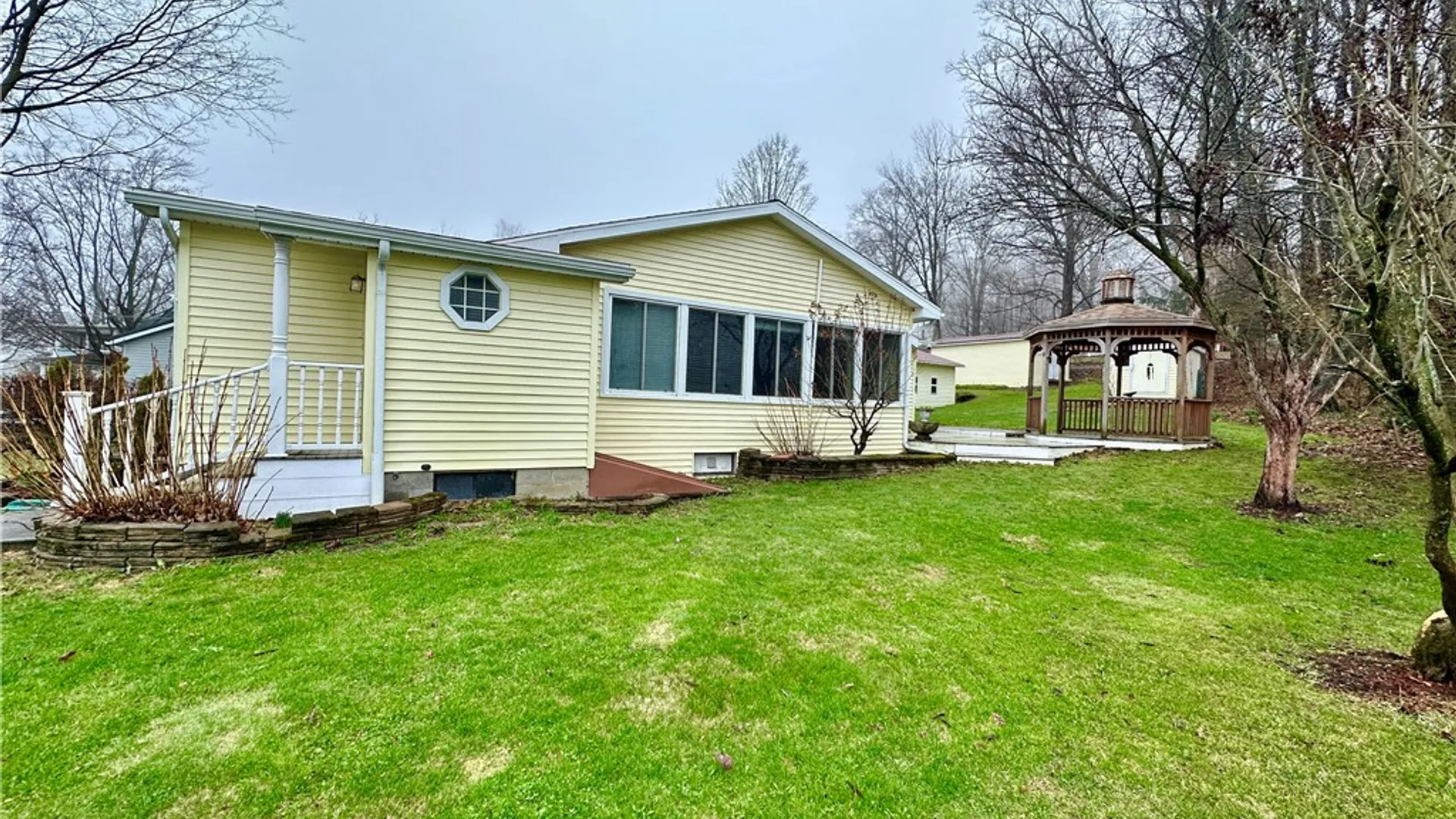 Property at 3849 E Perry Avenue, Castile, NY 14549 3