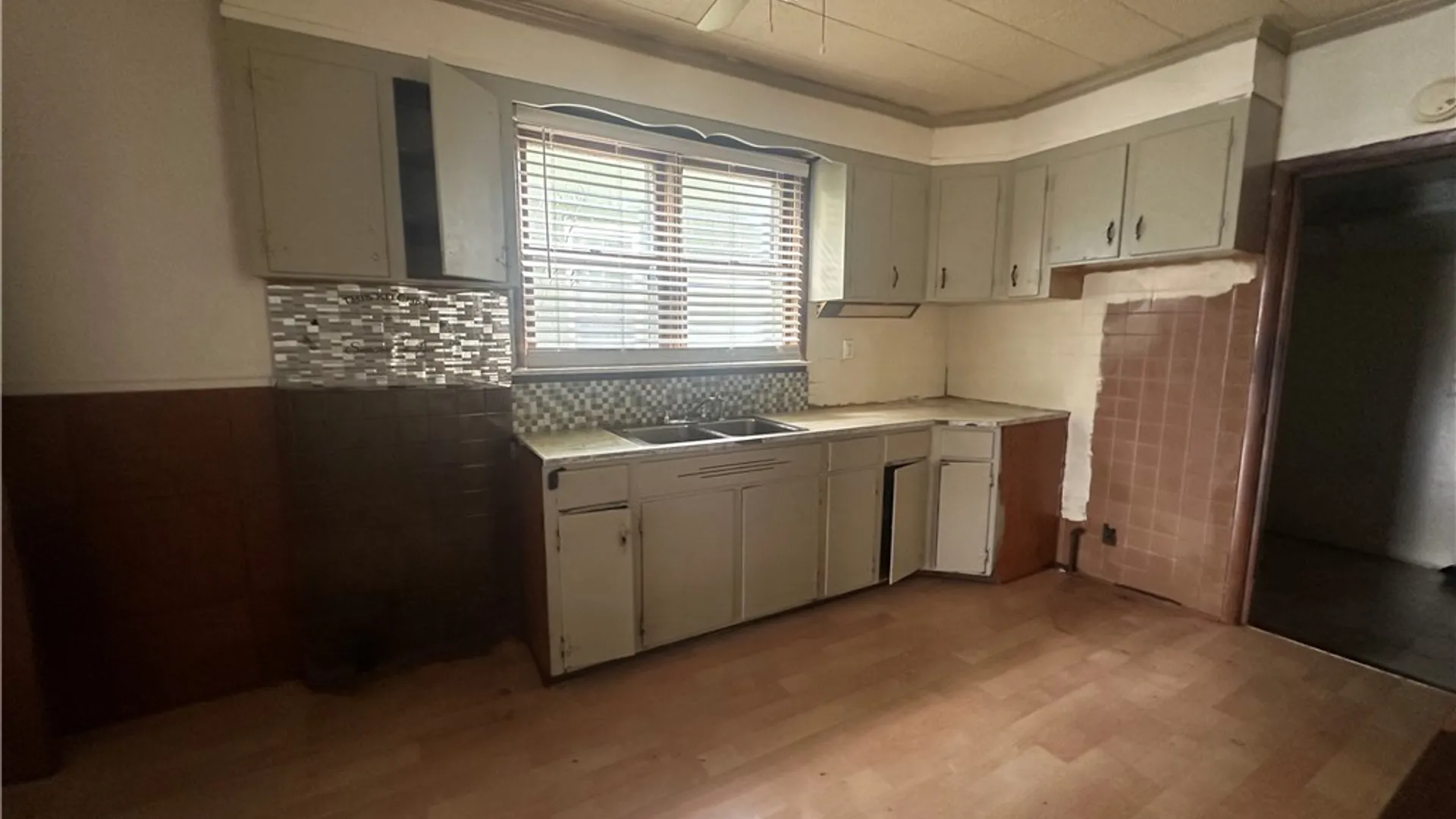 Property at 1146 Ashland Avenue, Niagara Falls, NY 14301 11