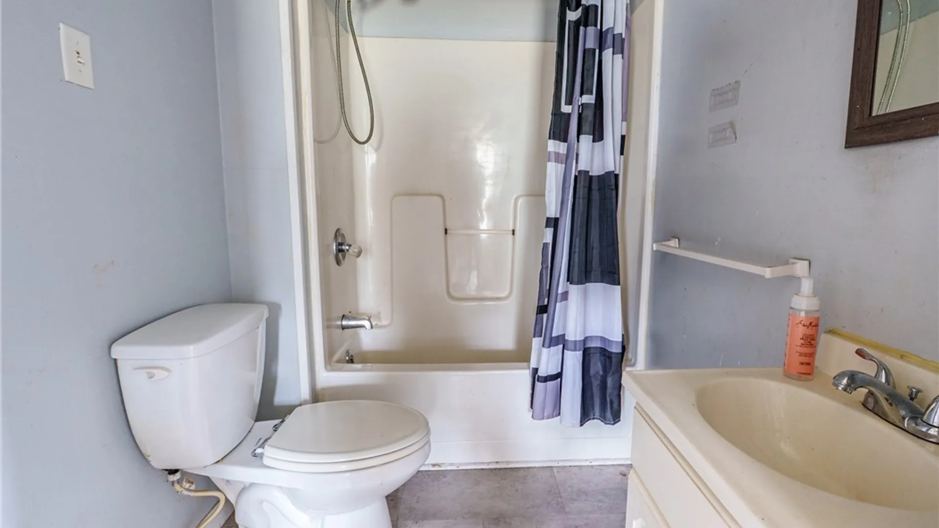 Property at 207 Kossuth Street, Rome, NY 13440 8