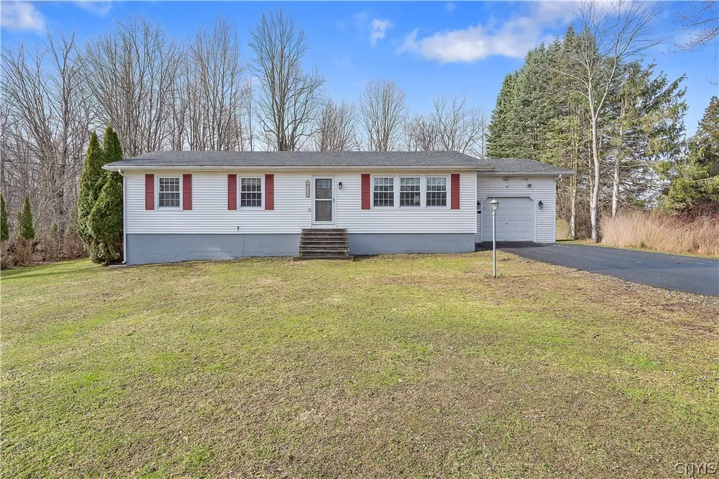 Property at 3123 County Route 57, Volney, NY 13126