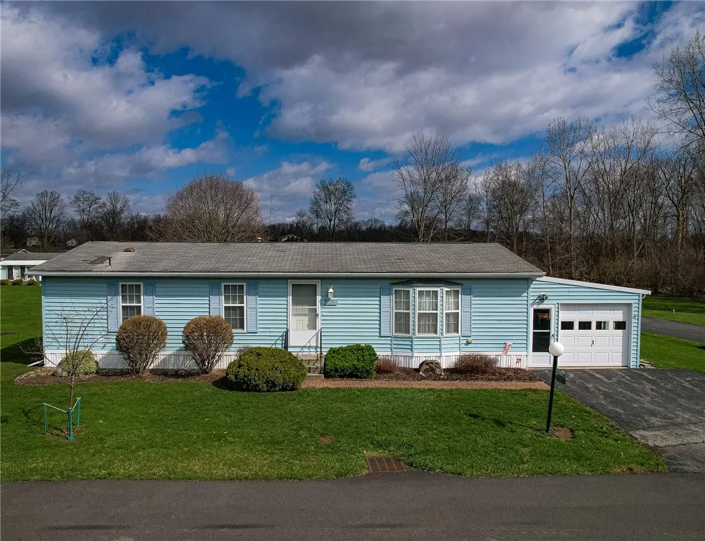 Property at 92 Woodside Drive, Bergen, NY 14416
