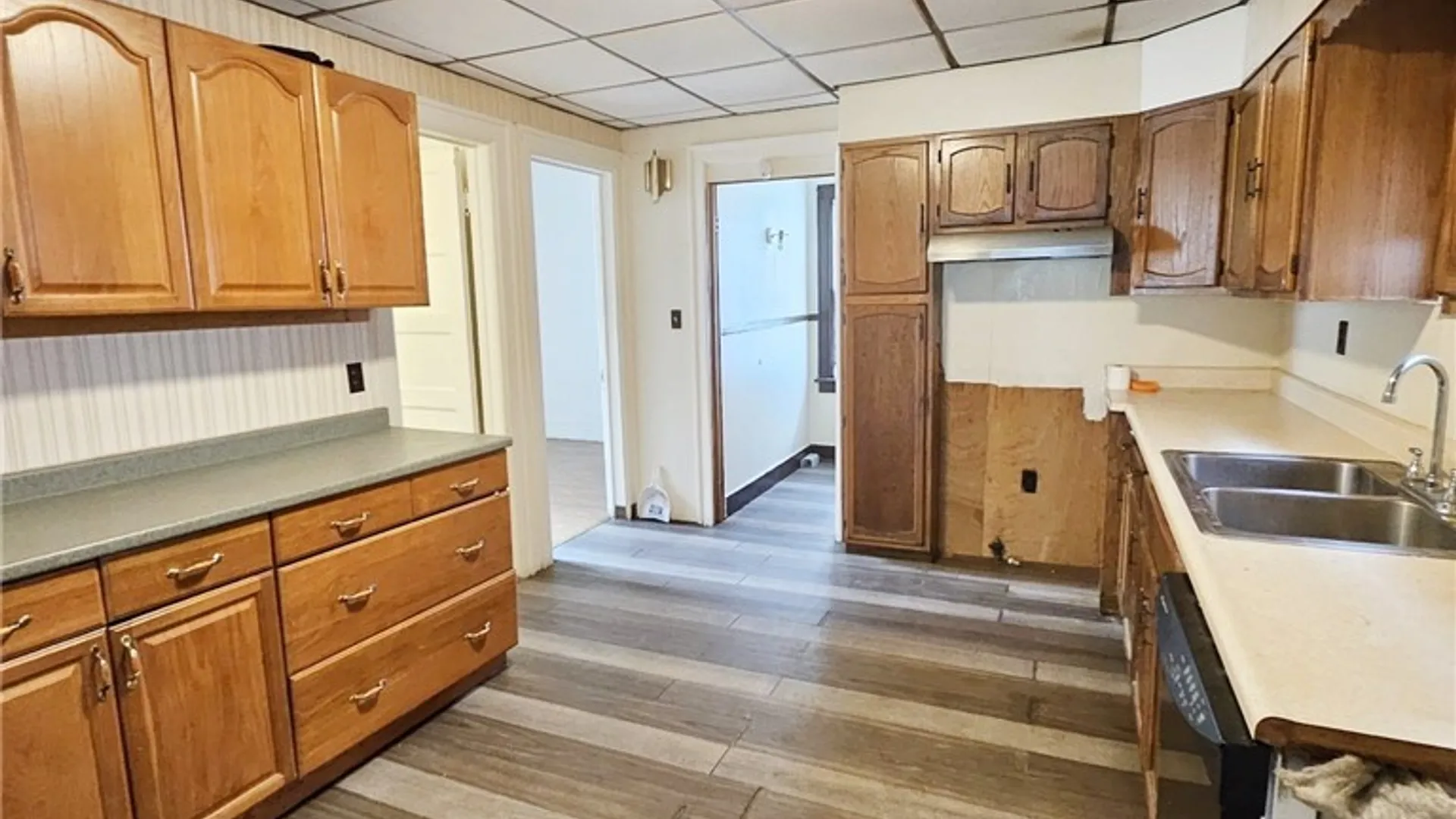 Property at 154 Wakefield Avenue, Buffalo, NY 14214 5