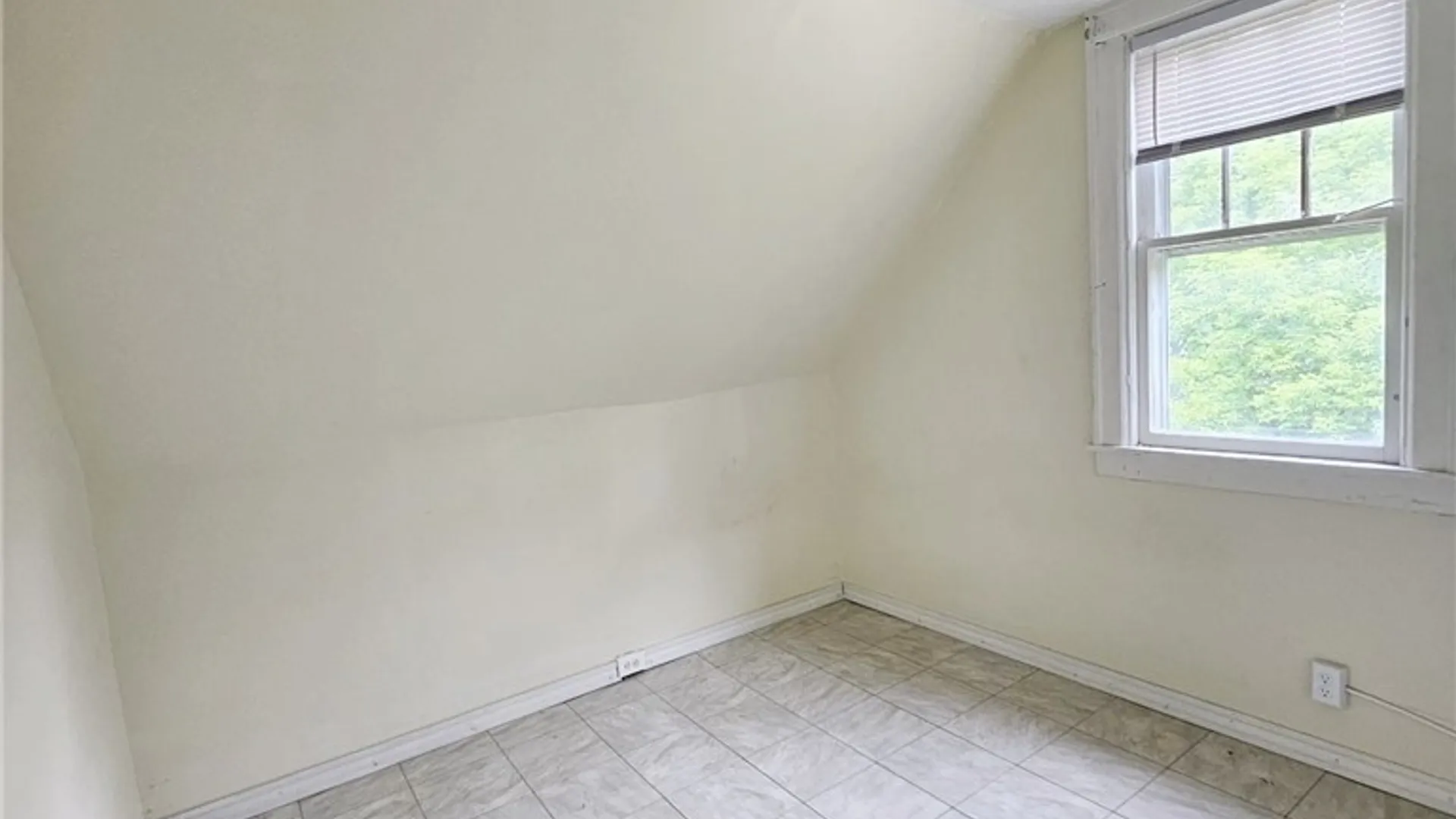 Property at 154 Wakefield Avenue, Buffalo, NY 14214 17