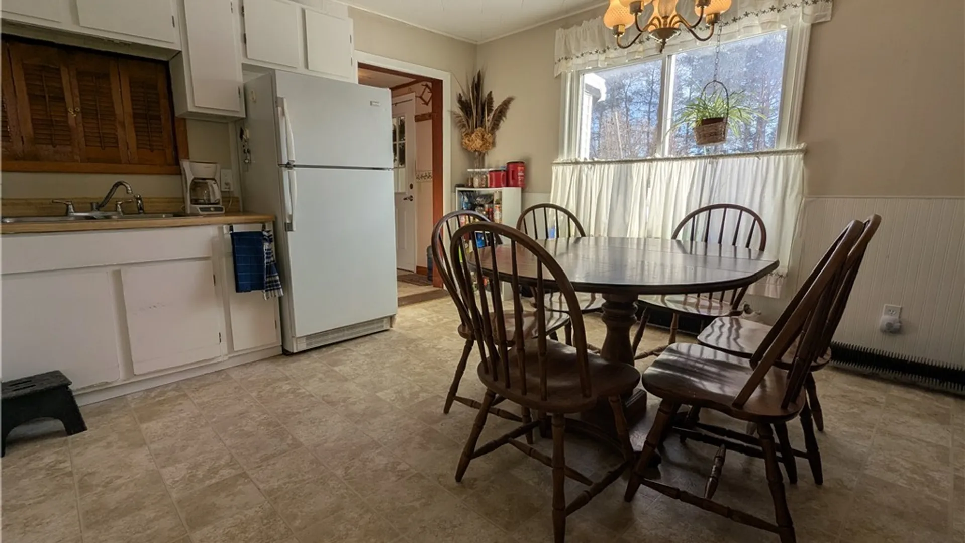 Property at 721 Gabbey Road, Pembroke, NY 14036 4