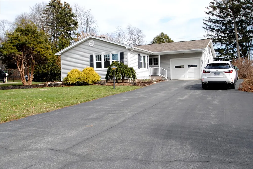 Property at 38 Westview Crescent, Geneseo, NY 14454