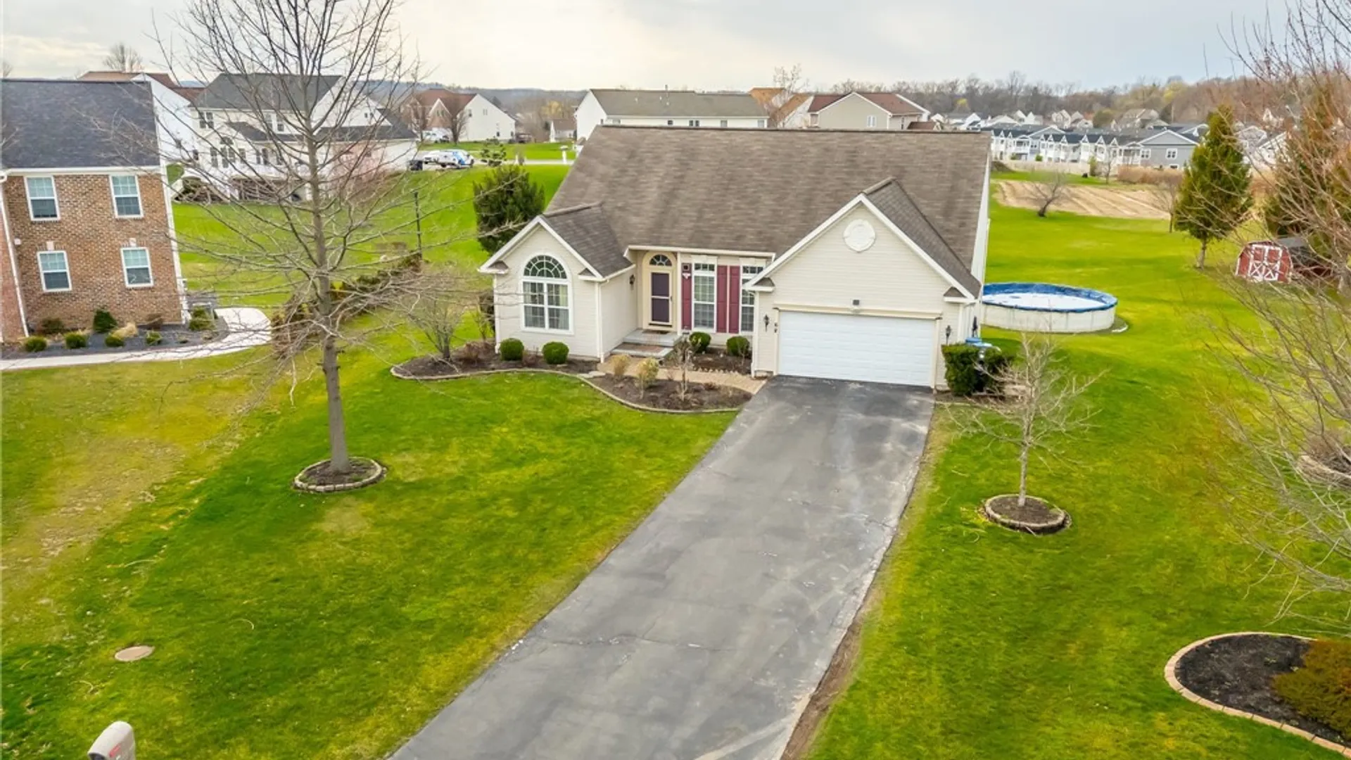 Property at 68 Sweet Pea Drive, Henrietta, NY 14586 29