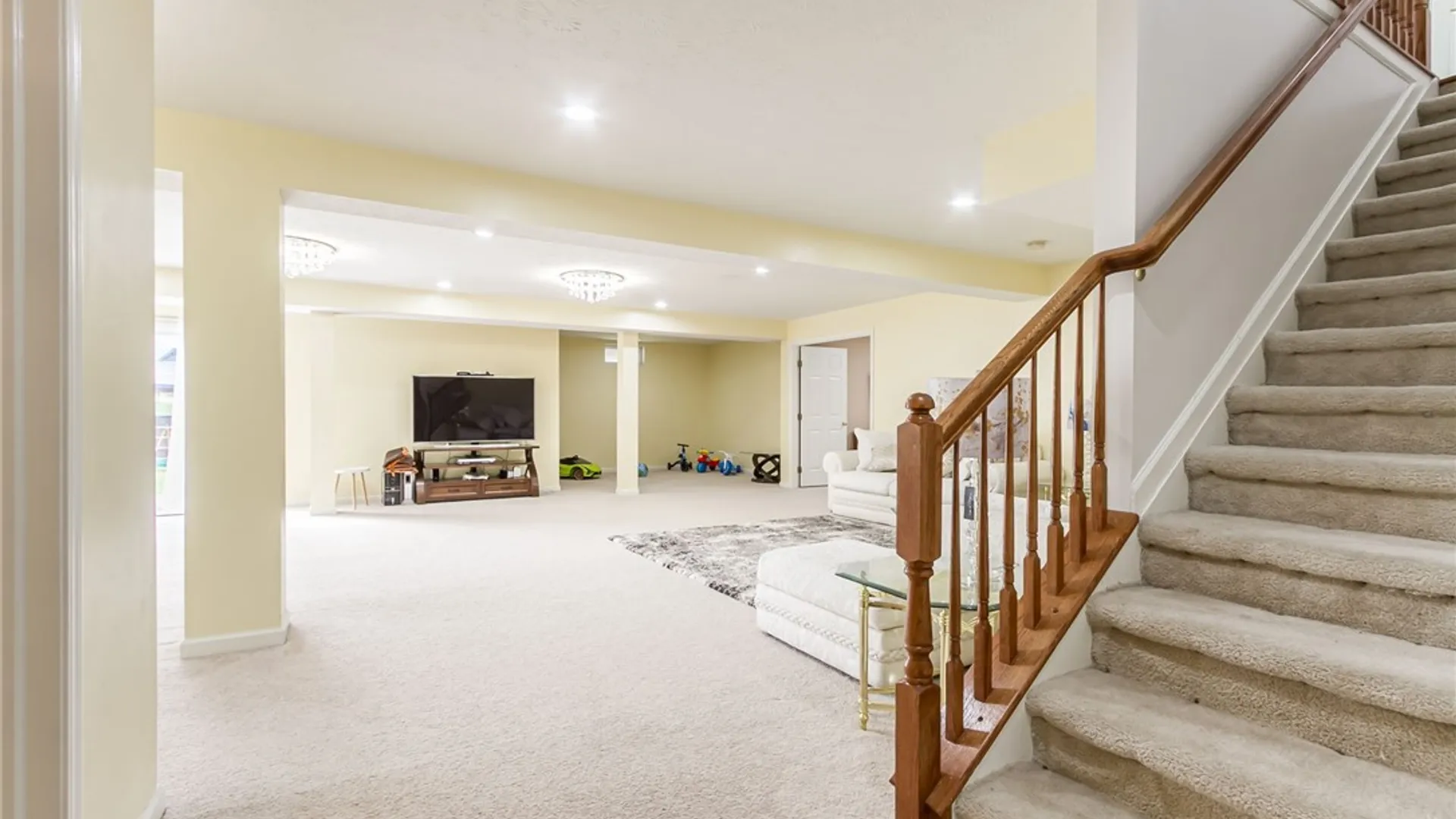 Property at 68 Sweet Pea Drive, Henrietta, NY 14586 24