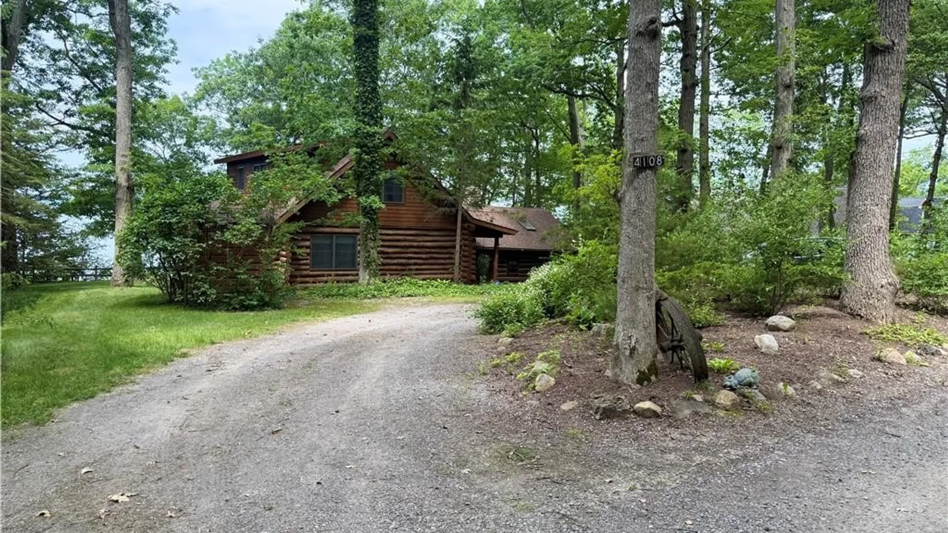Property at 4108-4109 High Banks, Fayette, NY 14456 6