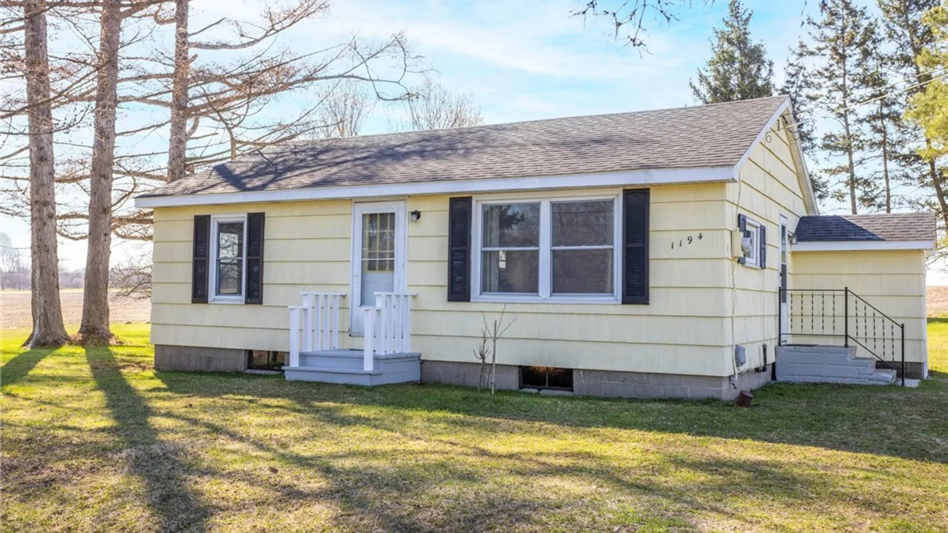 Property at 1194 Akron Road, Pembroke, NY 14036 4