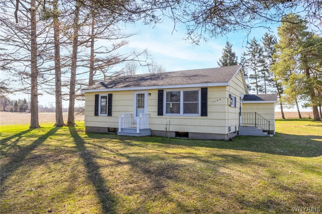 Property at 1194 Akron Road, Pembroke, NY 14036