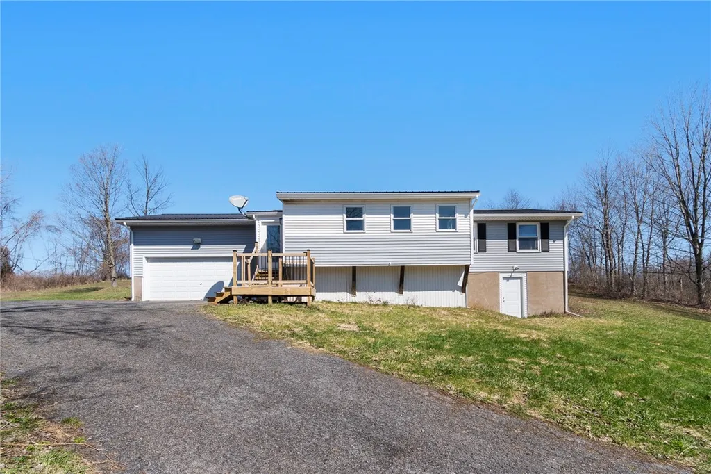 Property at 7721 McMullen Rd, Sodus, NY 14489