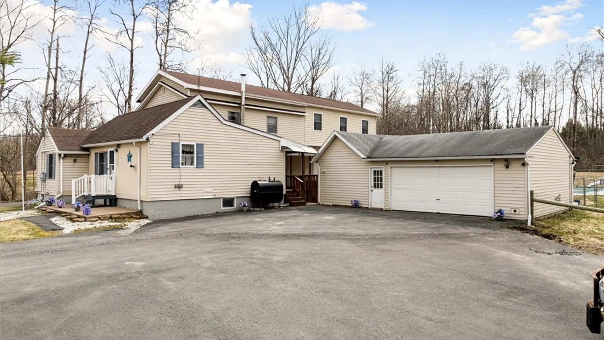 Property at 6126 Lowell Road, Westmoreland, NY 13440 6