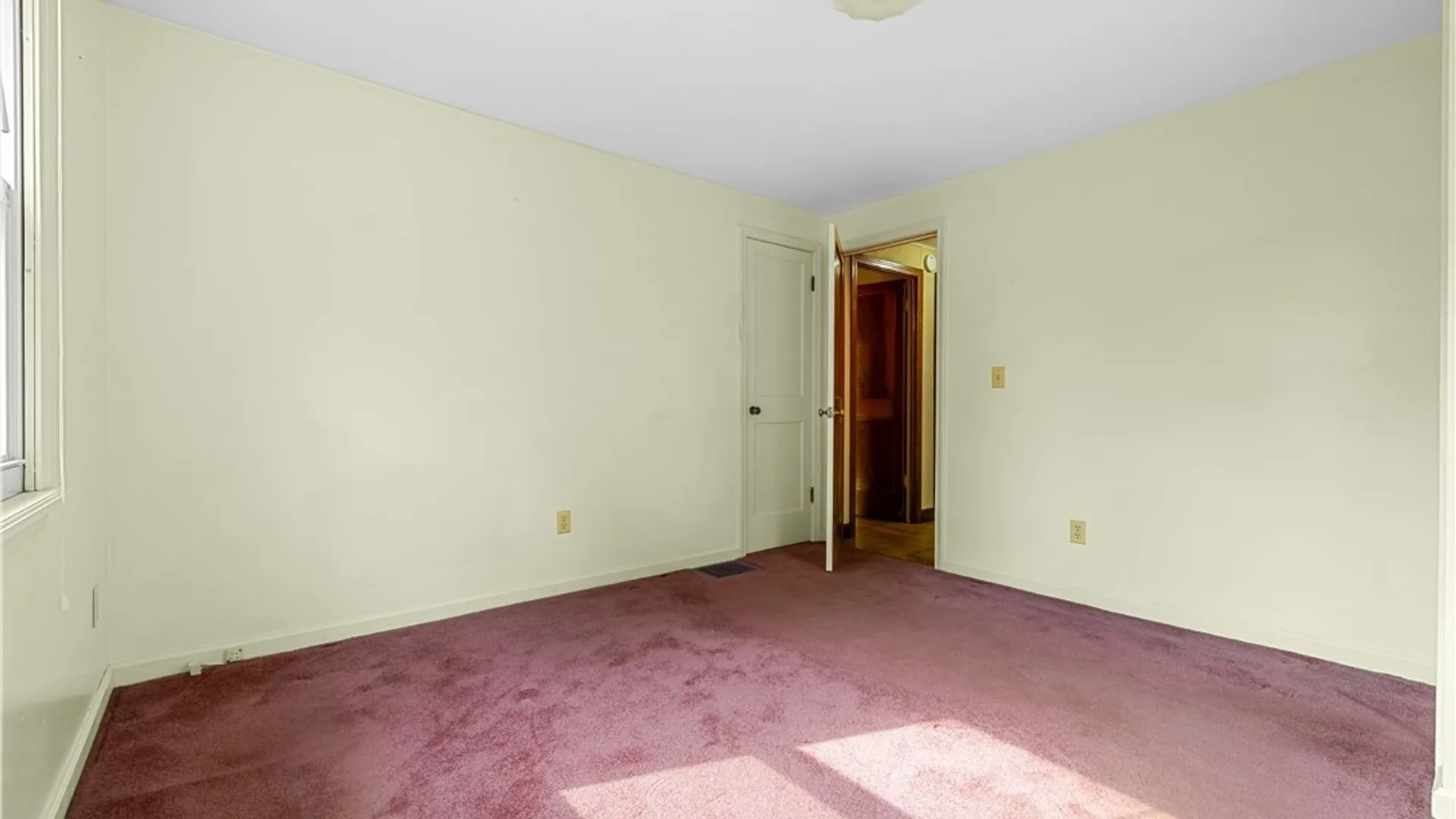 Property at 65 Sherrill Lane, New Hartford, NY 13413 15