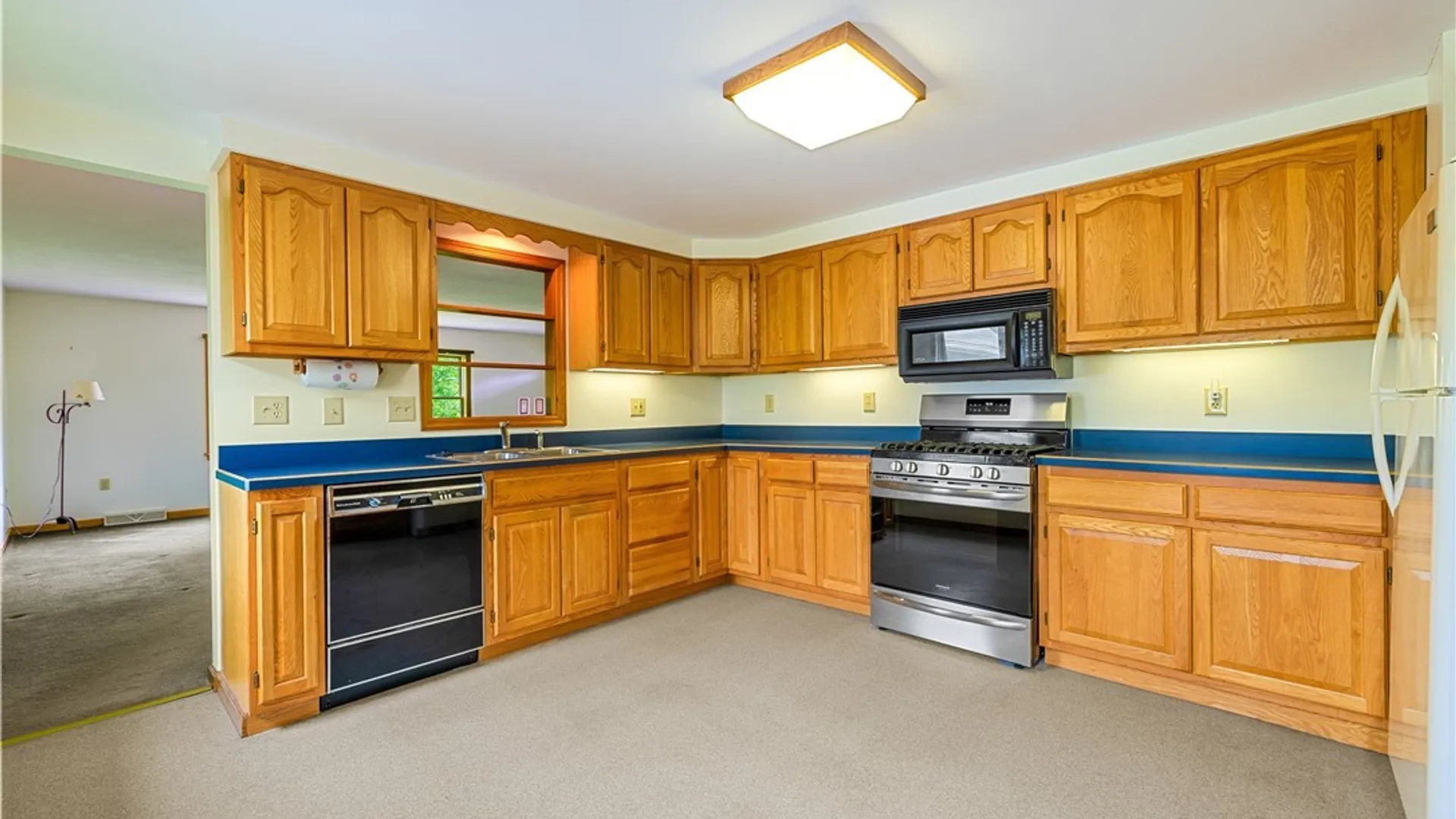 Property at 65 Sherrill Lane, New Hartford, NY 13413 5