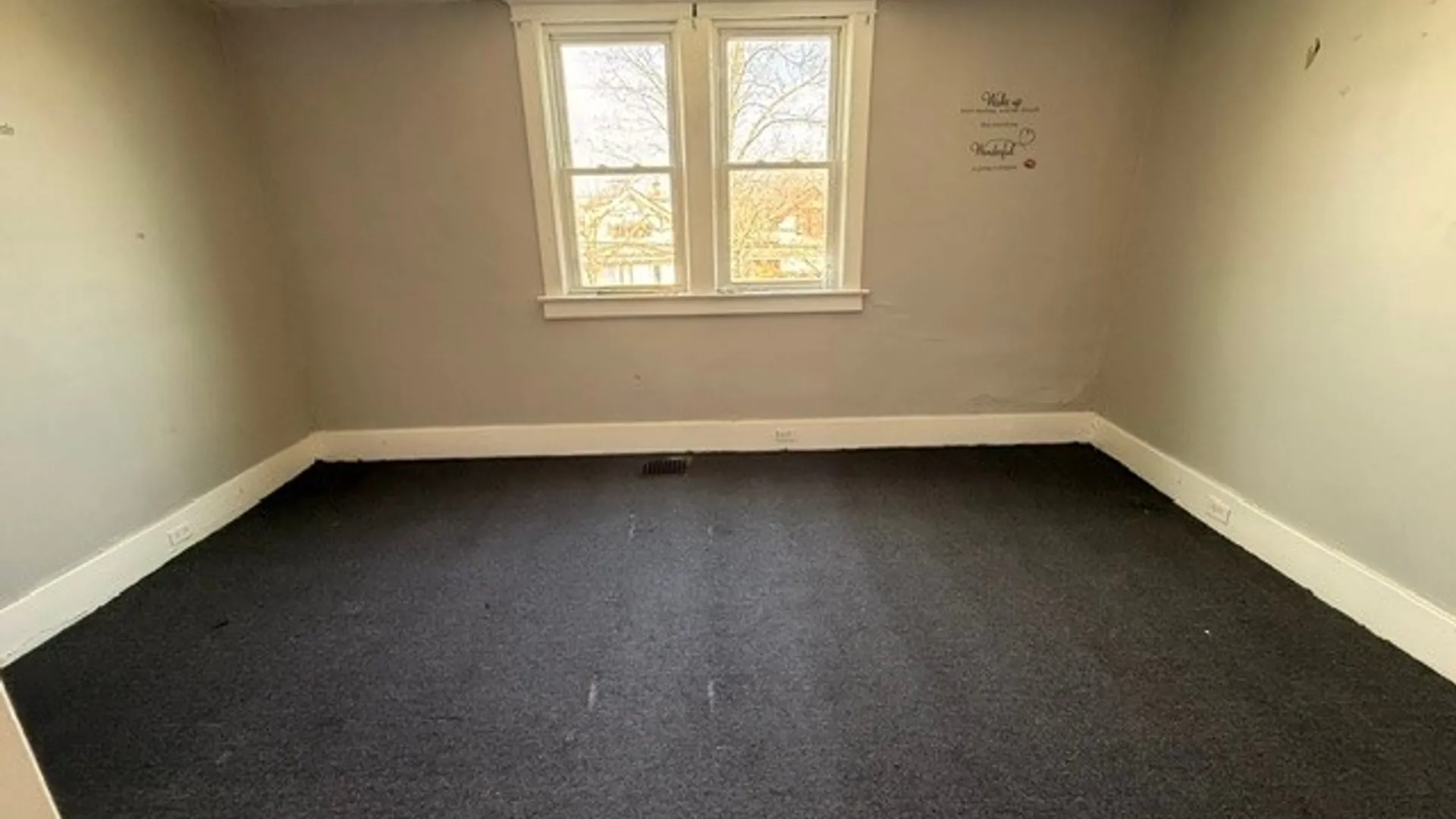 Property at 140 Parkridge Avenue, Buffalo, NY 14215 7