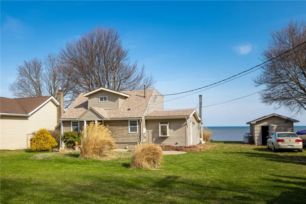 Property at 15143 E Jones Beach Drive, Carlton, NY 14477