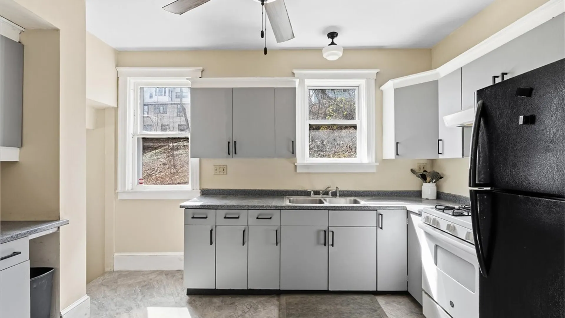 Property at 412 S Beech Street, Syracuse, NY 13210 17