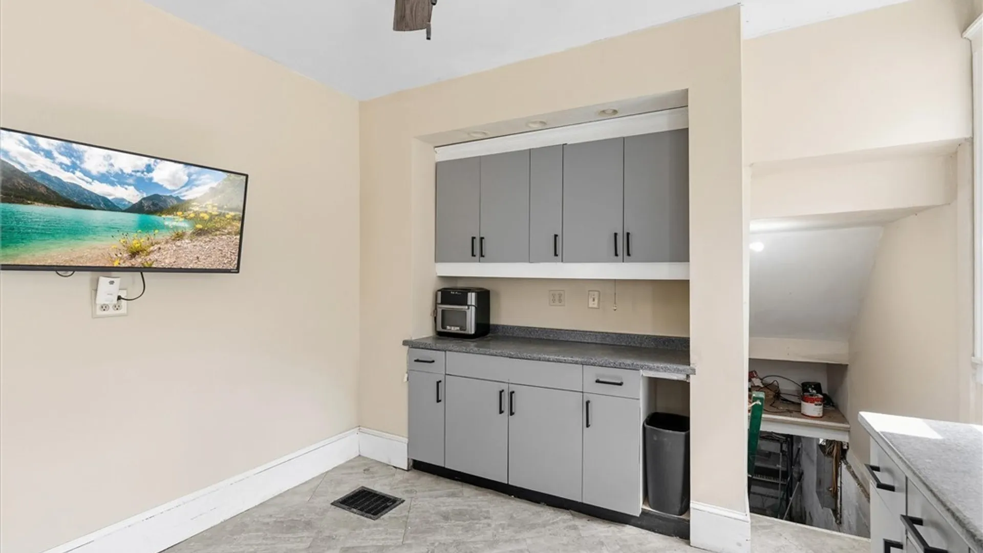Property at 412 S Beech Street, Syracuse, NY 13210 19